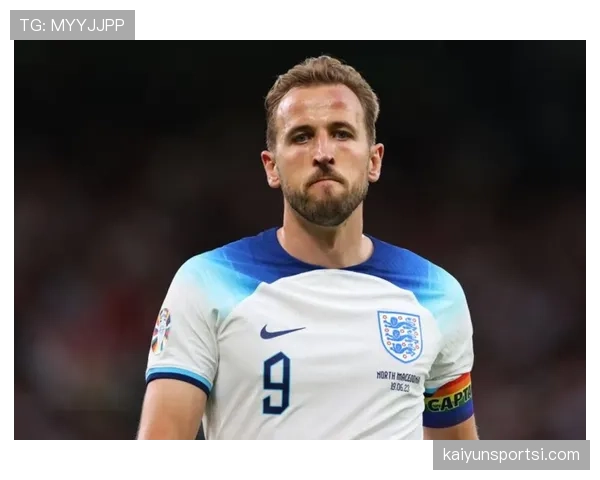 哈里·凯恩的无球跑动与空间利用能力是否达到现代前锋的战术要求