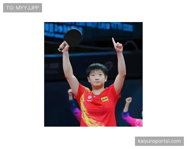 孙颖莎逛超市推菜车，手腕那块表比购物清单还抢镜