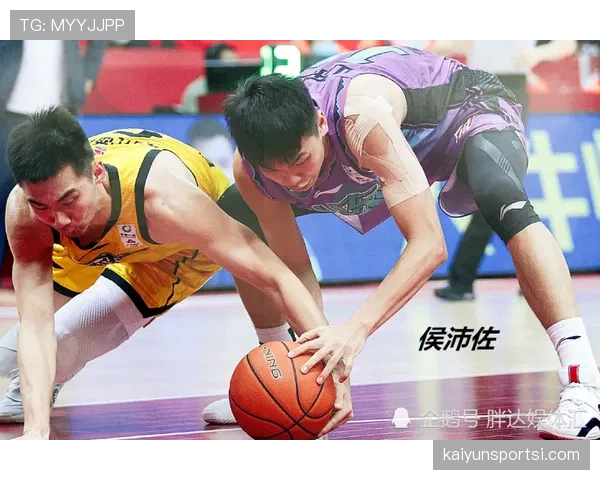 替补规则详解：换人次数、上场时机与裁判许可条件