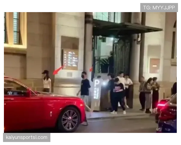 高亭宇这生活节奏也太快了，昨儿还在训练场明儿就化身豪车派对主角？